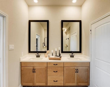 21487 Llano Grande Boulevard - Photo Thumbnail 4