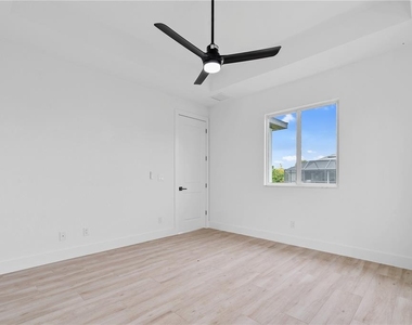 13438 Mcintosh Avenue - Photo Thumbnail 27