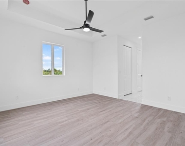 13438 Mcintosh Avenue - Photo Thumbnail 25