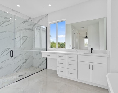 13438 Mcintosh Avenue - Photo Thumbnail 31
