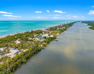 13438 Mcintosh Avenue - Photo Thumbnail 6