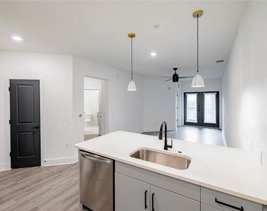 1420 Lakefront Drive - Photo Thumbnail 5