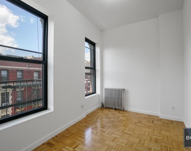 164 Mott Street - Photo Thumbnail 4