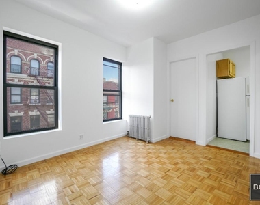 164 Mott Street - Photo Thumbnail 3