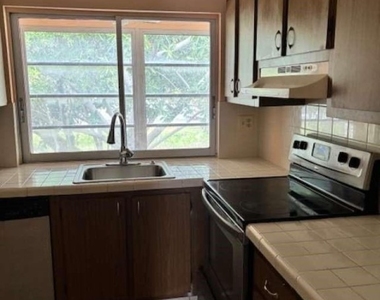 9401 Lime Bay Boulevard - Photo Thumbnail 20
