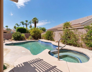 39357 Mirage Circle - Photo Thumbnail 25
