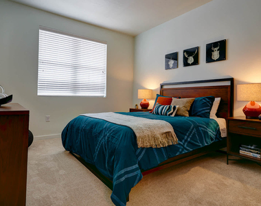2311 Park Centre Dr - Photo Thumbnail 24