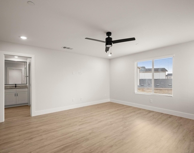 17413 Homestead Haven Dr - Photo Thumbnail 8