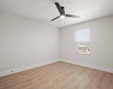 17413 Homestead Haven Dr - Photo Thumbnail 7