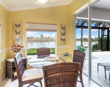10025 Oakhurst Way - Photo Thumbnail 8
