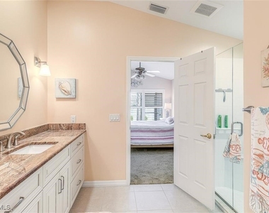 10025 Oakhurst Way - Photo Thumbnail 15