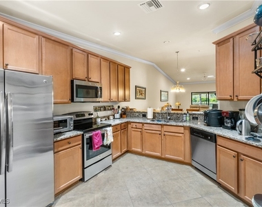 9510 Avellino Way - Photo Thumbnail 3