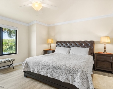 9510 Avellino Way - Photo Thumbnail 6