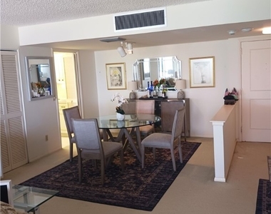 4005 Gulf Shore Boulevard N - Photo Thumbnail 11