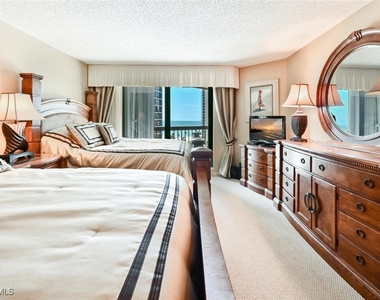 4551 Gulf Shore Boulevard N - Photo Thumbnail 17