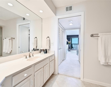 4551 Gulf Shore Boulevard N - Photo Thumbnail 16
