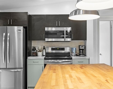 2407 S Lois Avenue - Photo Thumbnail 5