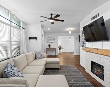 2407 S Lois Avenue - Photo Thumbnail 27