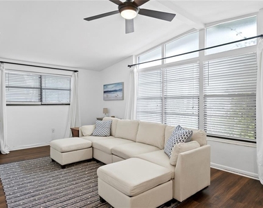 2407 S Lois Avenue - Photo Thumbnail 24