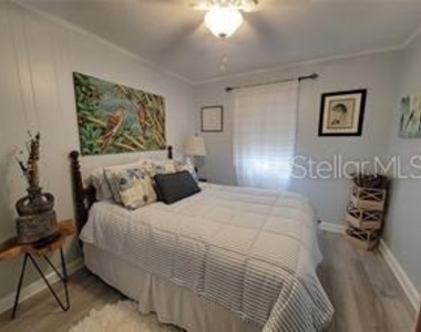 1370 Greenway Drive - Photo Thumbnail 25