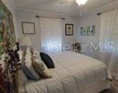 1370 Greenway Drive - Photo Thumbnail 22