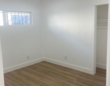 1101 W 106th Street - Photo Thumbnail 6