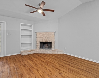 6804 N Capital Of Texas Highway - Photo Thumbnail 1