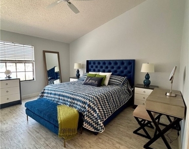 800 Meadowland Drive - Photo Thumbnail 8
