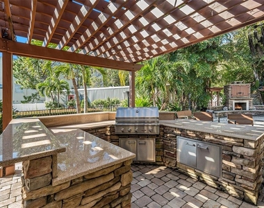 5701 S Macdill Avenue - Photo Thumbnail 4