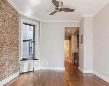 250 Mott Street - Photo Thumbnail 3