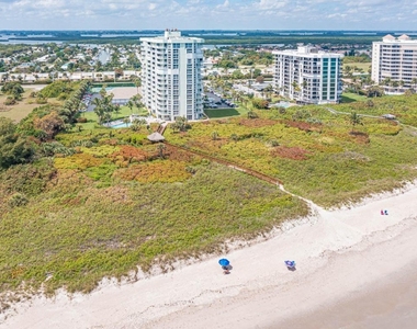 2700 N Highway A1a - Photo Thumbnail 20