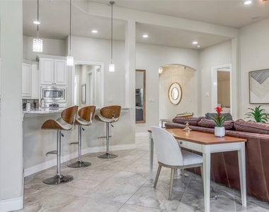 29114 Davenport Drive - Photo Thumbnail 9