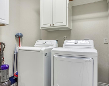 29114 Davenport Drive - Photo Thumbnail 37