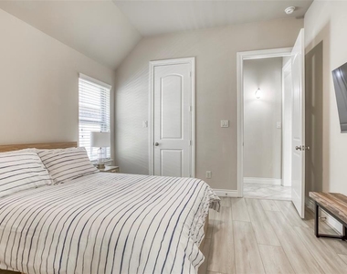 29114 Davenport Drive - Photo Thumbnail 33