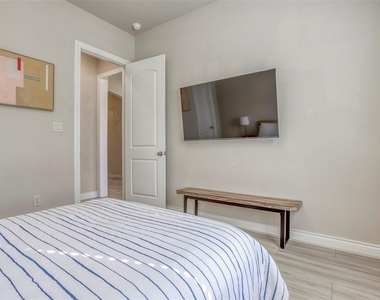 29114 Davenport Drive - Photo Thumbnail 30