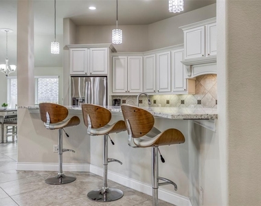 29114 Davenport Drive - Photo Thumbnail 8