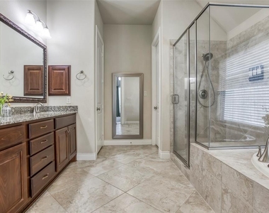 29114 Davenport Drive - Photo Thumbnail 24