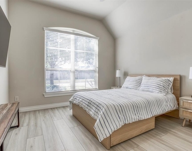 29114 Davenport Drive - Photo Thumbnail 29