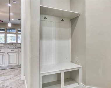 29114 Davenport Drive - Photo Thumbnail 38