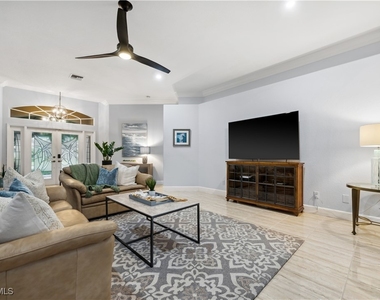 28399 Del Lago Way - Photo Thumbnail 6