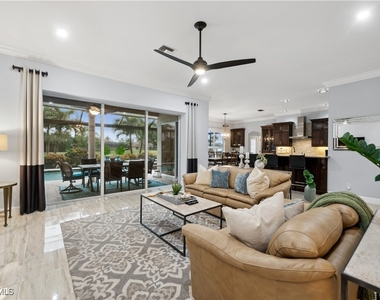 28399 Del Lago Way - Photo Thumbnail 4