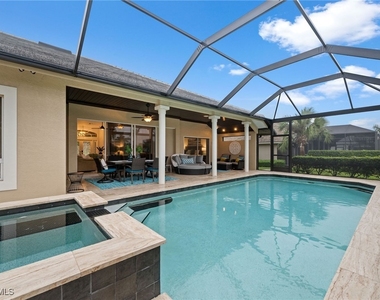 28399 Del Lago Way - Photo Thumbnail 16