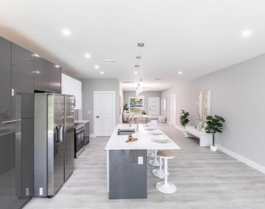 14113 Canadian Avenue - Photo Thumbnail 14