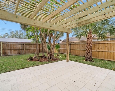 4536 1st Avenue N - Photo Thumbnail 2