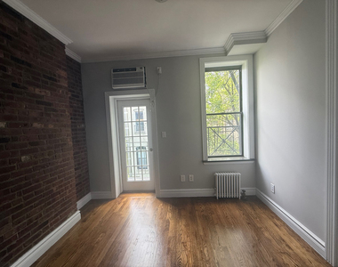 248 Mott Street - Photo Thumbnail 2