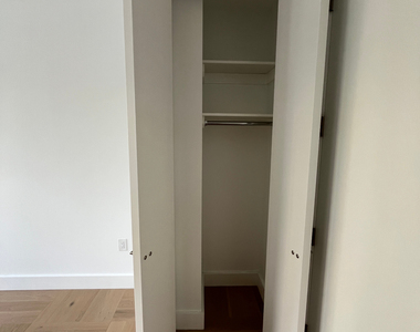 526 Baltic Street - Photo Thumbnail 6