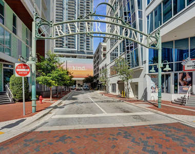 1315 Se 2nd Street - Photo Thumbnail 14