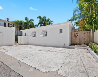 1315 Se 2nd Street - Photo Thumbnail 9