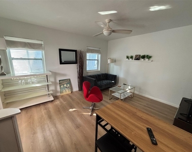 1315 Se 2nd Street - Photo Thumbnail 1