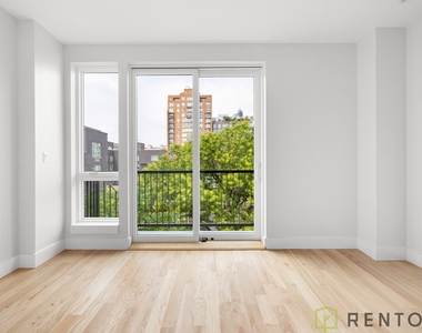 22 Frost Street - Photo Thumbnail 4